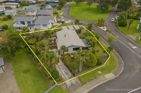 Photo of property in 10 Centennial Drive, Whitianga, 3510