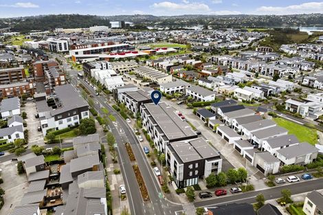 Photo of property in 4/169 Hobsonville Point Road, Hobsonville, Auckland, 0616