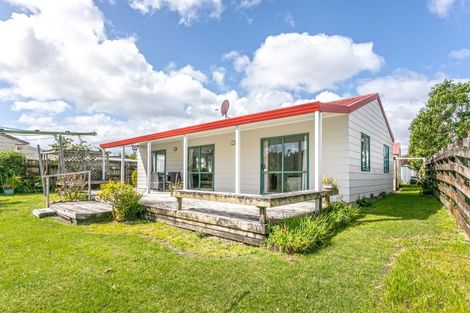 Photo of property in 132 Sharyn Place, Whangamata, 3620