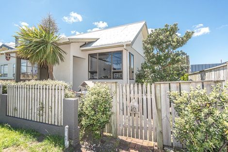 Photo of property in 10 Seafront Road, Castlecliff, Whanganui, 4501
