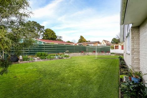 Photo of property in 10 Poplar Grove, Whalers Gate, New Plymouth, 4310