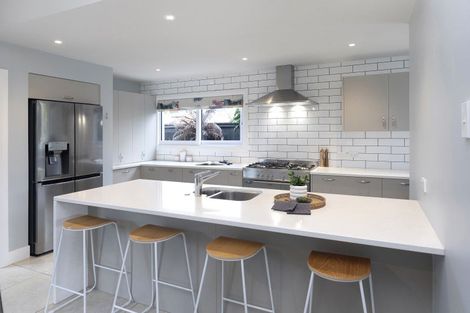 Photo of property in 2 Celia Street, Redcliffs, Christchurch, 8081