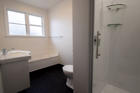 Photo of property in 211 Cambridge Terrace, Naenae, Lower Hutt, 5011