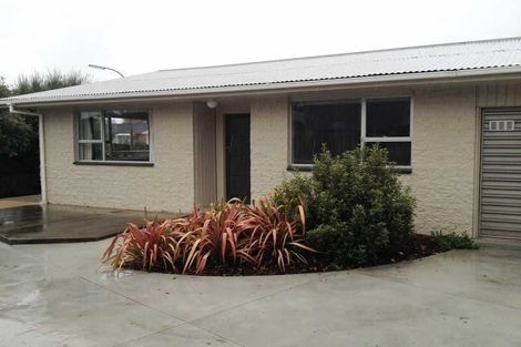 Photo of property in 1/28 Guinness Crescent, Ilam, Christchurch, 8041