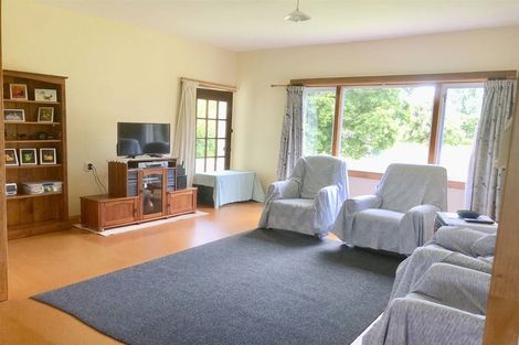 Photo of property in 27 Charlotte Street, Takapau, 4203