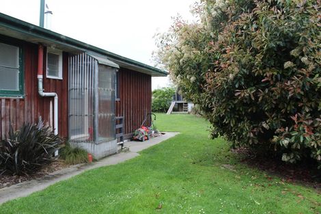 Photo of property in 8 Lennox Street, Winchester, 7985