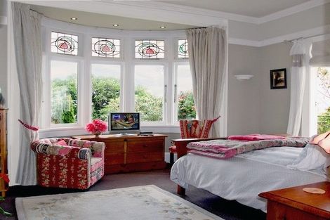 Photo of property in 85 Dyers Pass Road, Cashmere, Christchurch, 8022