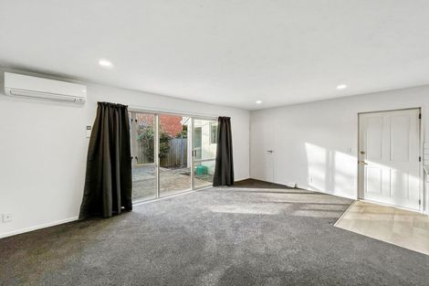Photo of property in 3/2 Broadbent Street, Riccarton, Christchurch, 8041