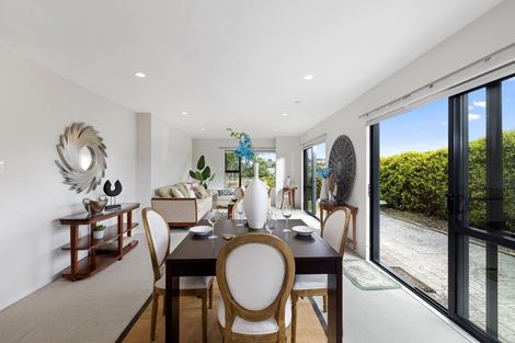 Photo of property in 6a Tobago Place, Sunnynook, Auckland, 0620