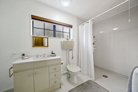 Photo of property in 98 Oxford Street, Tawa, Wellington, 5028