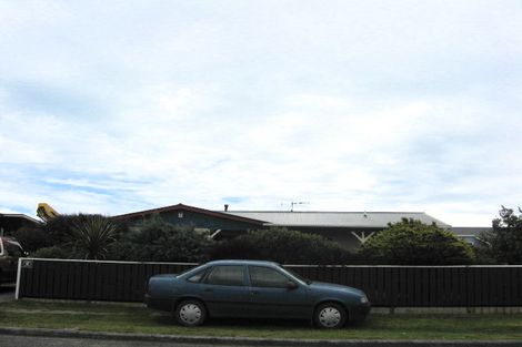 Photo of property in 27 Park Avenue, Waitarere Beach, Levin, 5510