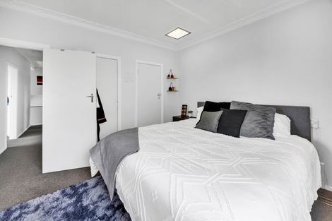 Photo of property in 14 Dives Avenue, Hawera, 4610