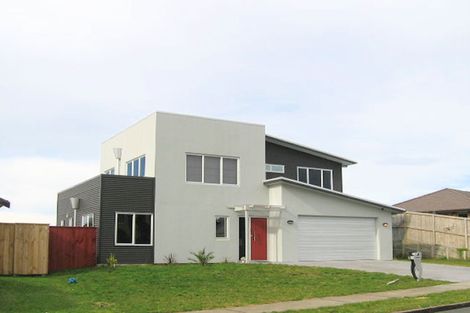 Photo of property in 19 Westview Place, Western Heights, Hamilton, 3200