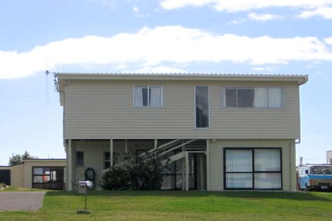 Photo of property in 279 Seaforth Road, Waihi Beach, 3611