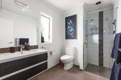 Photo of property in 66 Eriksen Road, Te Awa, Napier, 4110