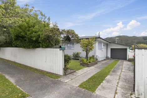 Photo of property in 258 Wellington Road, Wainuiomata, Lower Hutt, 5014