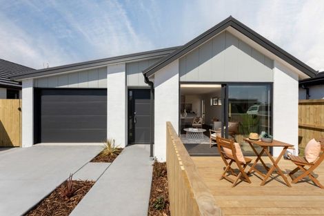 Photo of property in 8 Julie Lane, Papamoa, 3118