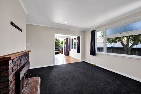Photo of property in 1/9 Tarahua Road, Vogeltown, New Plymouth, 4310