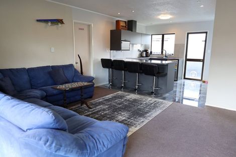 Photo of property in 4/7 Settlement Road, Papakura, 2110
