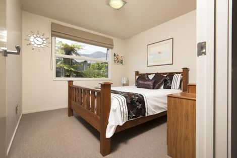 Photo of property in 24 Glentui Place, Waikawa, Picton, 7220