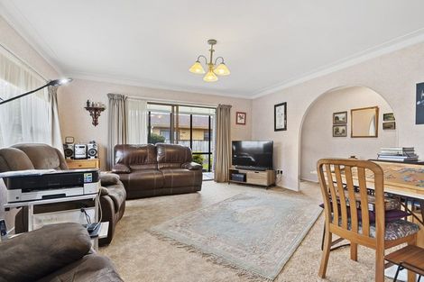 Photo of property in 1/12 Duke Street, Papakura, 2110