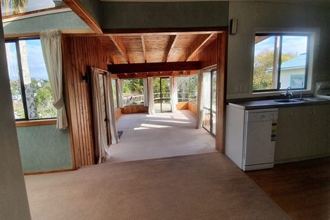 Photo of property in 29 Salem Place, Torbay, Auckland, 0630