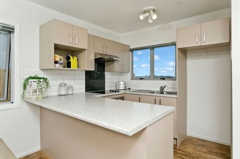 Photo of property in 658 East Coast Road, Pinehill, Auckland, 0630