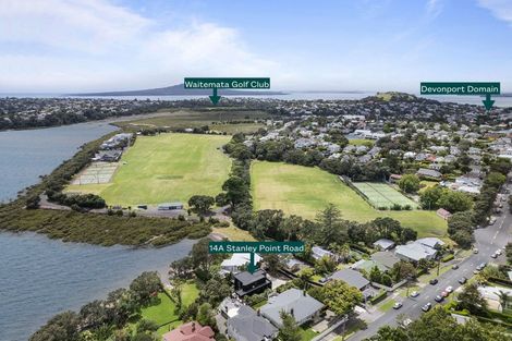 Photo of property in 14a Stanley Point Road, Stanley Point, Auckland, 0624