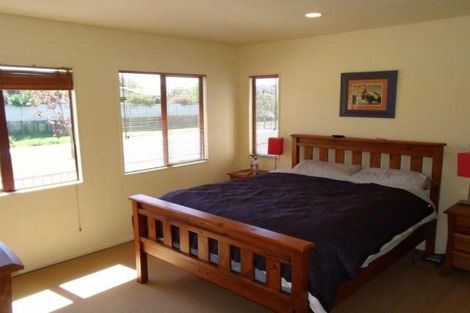 Photo of property in 40a Kensington Drive, Taradale, Napier, 4112