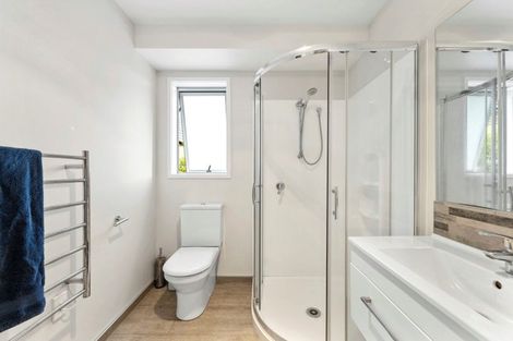 Photo of property in 5 Greenvale Place, Welcome Bay, Tauranga, 3112