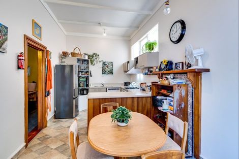 Photo of property in 7 Fitzroy Road, Bluff Hill, Napier, 4110