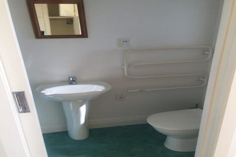 Photo of property in 82 Moana Road, Kelburn, Wellington, 6012