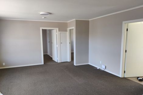 Photo of property in 2/21 Trentham Road, Papakura, 2110