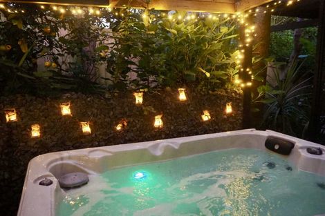 Photo of property in 9 Langley Place, Raglan, 3225