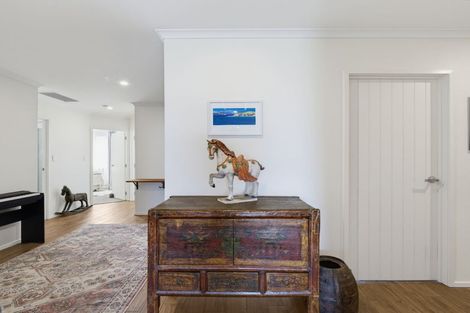 Photo of property in 96 Omana Avenue, Shelly Beach, South Head, 0874