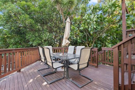 Photo of property in 97 Goodwood Drive, Goodwood Heights, Auckland, 2105