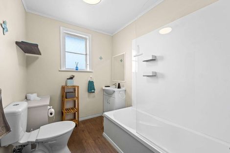 Photo of property in 36 Hukatai Street, Elsdon, Porirua, 5022