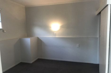 Photo of property in 1/37 Parr Terrace, Castor Bay, Auckland, 0620