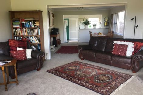 Photo of property in 10 Seymour Street, Waitara, 4320