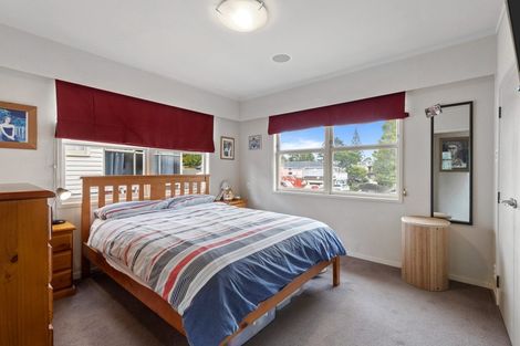 Photo of property in 6 Tamahere Drive, Glenfield, Auckland, 0629