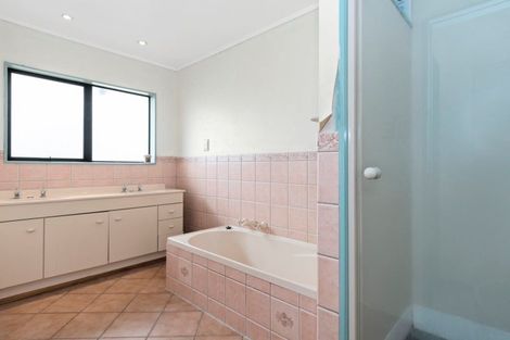 Photo of property in 107 Victory Street, Welcome Bay, Tauranga, 3112