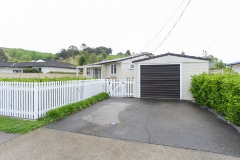 Photo of property in 17 Golding Road, Taradale, Napier, 4112