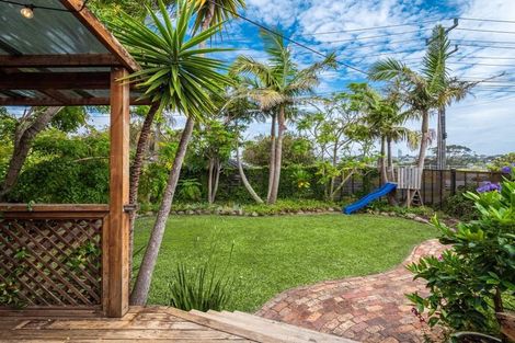 Photo of property in 1/92 Eversleigh Road, Belmont, Auckland, 0622