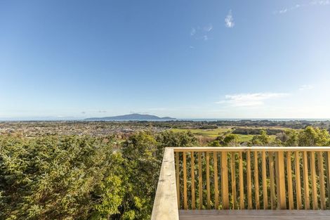 Photo of property in 94 Kotare Street, Waikanae, 5036