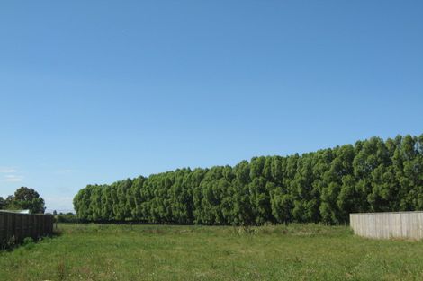 Photo of property in 23 Holbrook Way, Westmorland, Christchurch, 8025