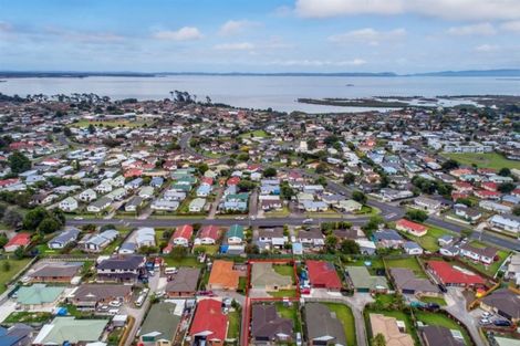 Photo of property in 46 Robert Ross Place, Clendon Park, Auckland, 2103