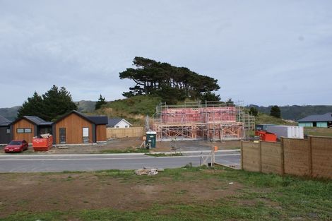 Photo of property in 24 Queen Charlotte Drive, Aotea, Porirua, 5024