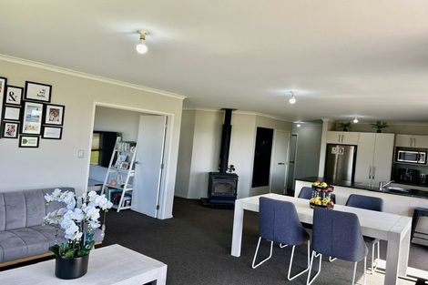 Photo of property in 1 Reeds Road, Darfield, 7510