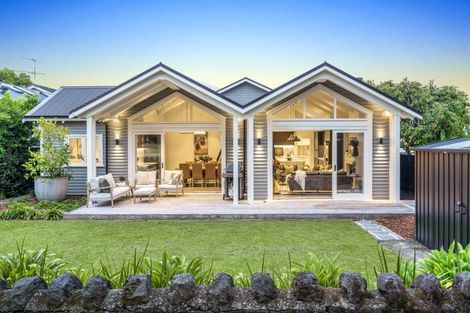 Photo of property in 84 Marsden Avenue, Mount Eden, Auckland, 1024