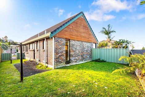 Photo of property in 1/149 West Harbour Drive, West Harbour, Auckland, 0618